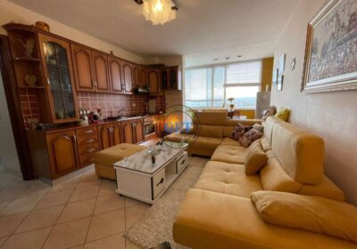 Shitet, Apartament 2+1, Prane Stadiumit, Durres!