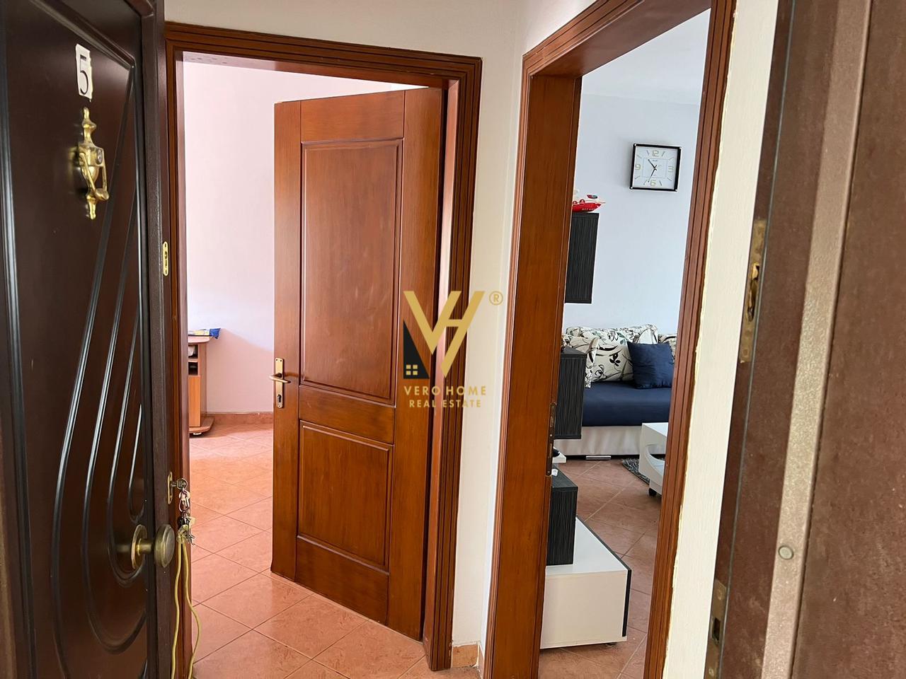 SHITET APARTAMENT 1+1+BALLKON NE GOLEM 65.000 EURO