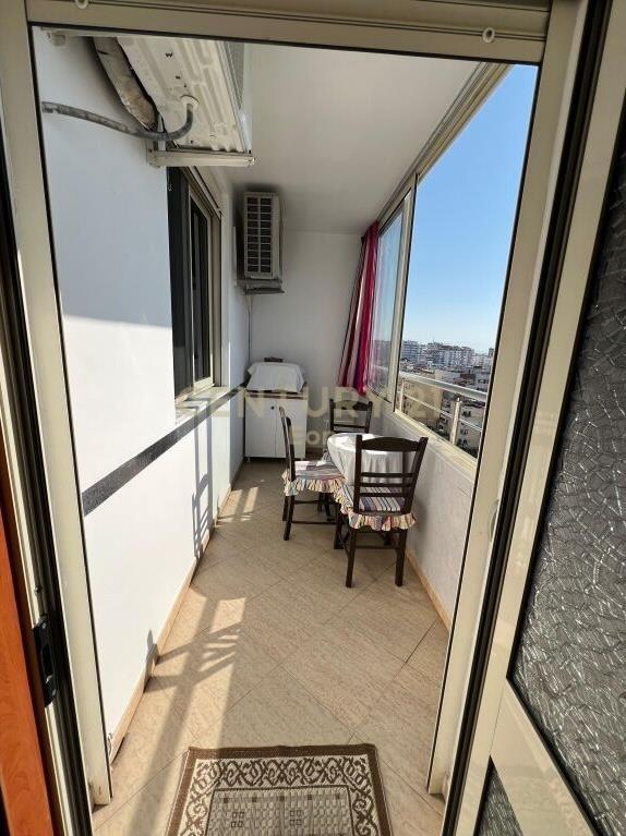 Shitet | Apartament 2+1+2 Qendra e Durresit 116 000 €