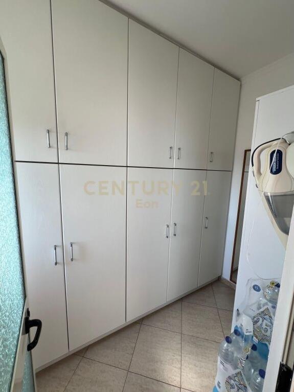 Shitet | Apartament 2+1+2 Qendra e Durresit 116 000 €