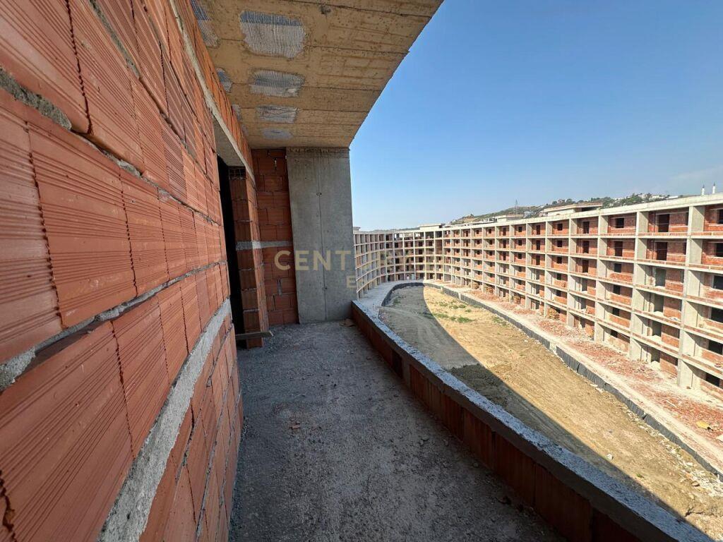 EKSKLUZIVE! SHITET APARTAMENT 2+1+2 KOMPLEKS TE RI GOLEM