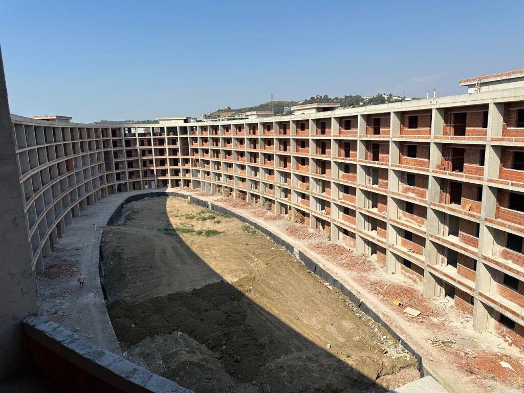 EKSKLUZIVE! SHITET APARTAMENT 2+1+2 KOMPLEKS TE RI GOLEM