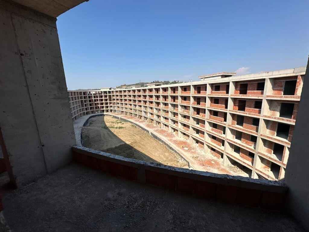 EKSKLUZIVE! SHITET APARTAMENT 2+1+2 KOMPLEKS TE RI GOLEM