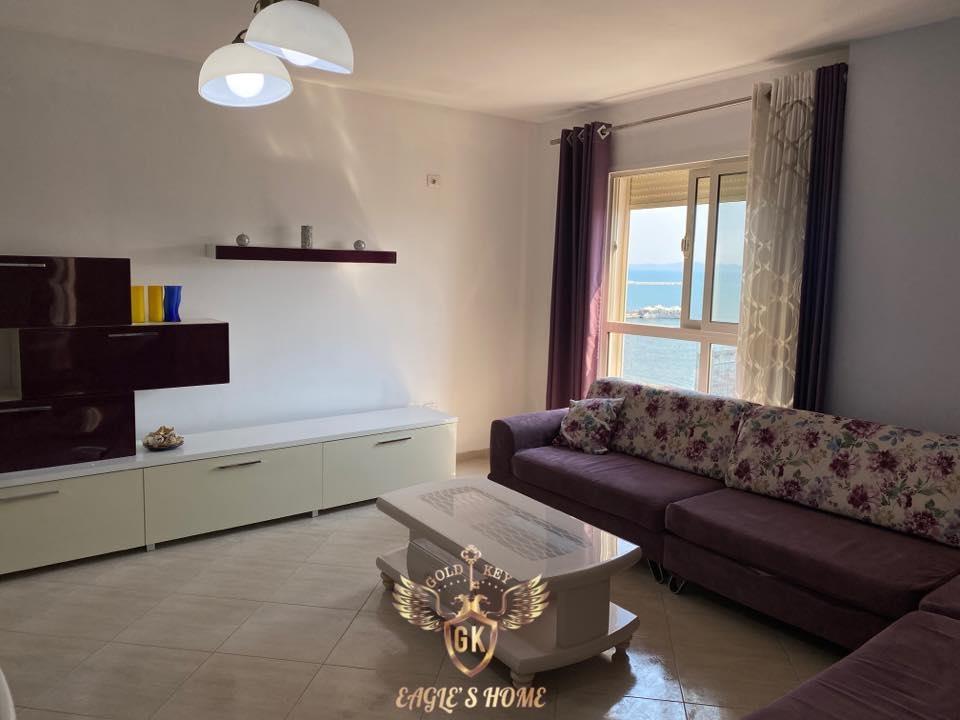 Shitet Super Apartament• Pamje nga deti Vollga