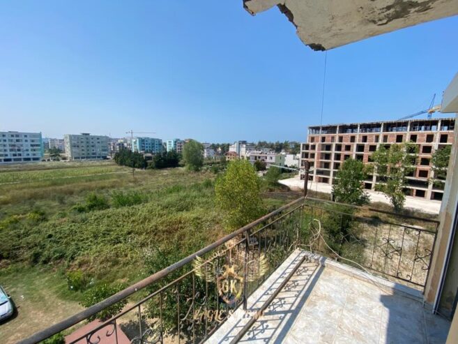 Shitet Apartament• 1+1 me 2 ballkone