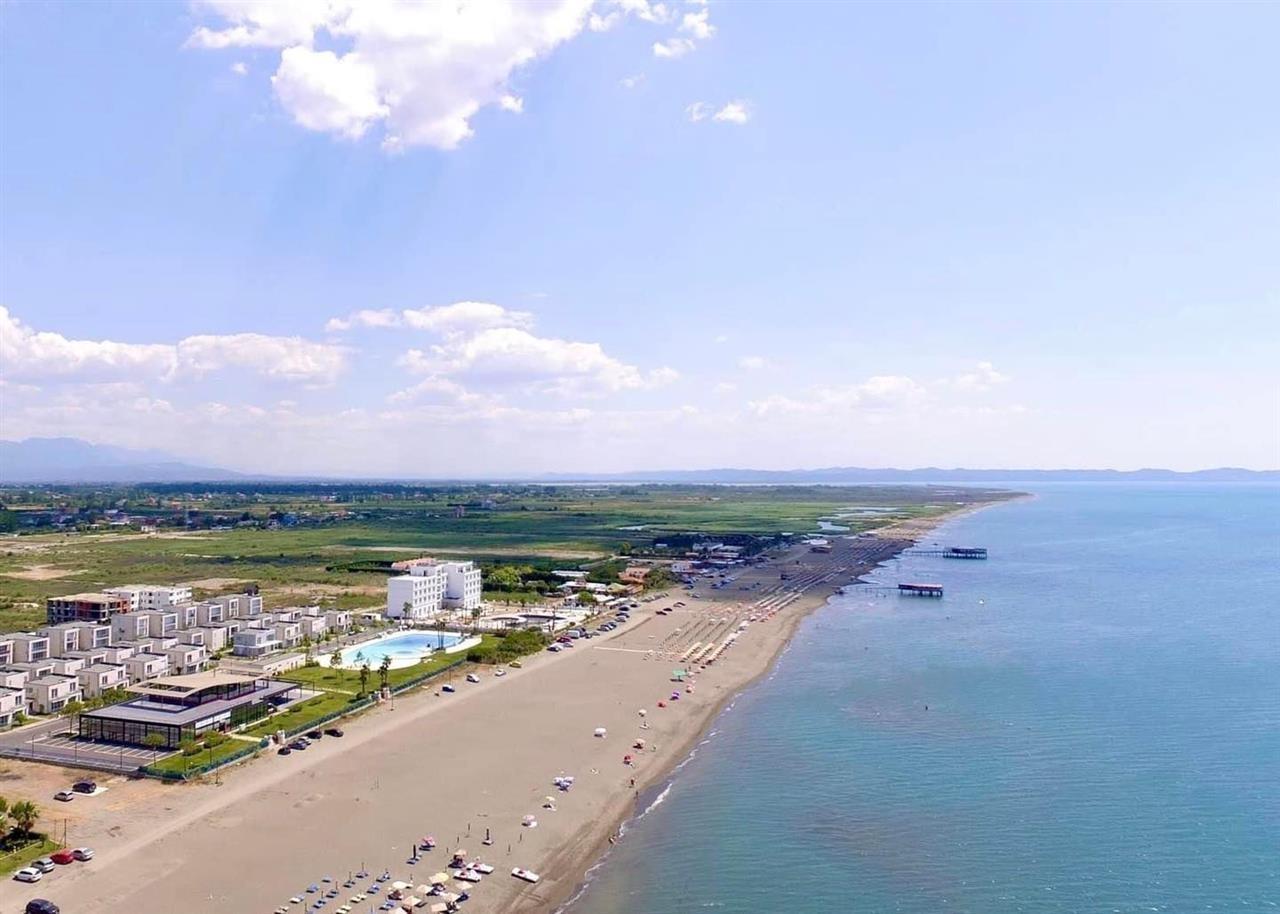 6000m toke TALE ZONE NDERTIMI 200m nga deti 120 euro/m2