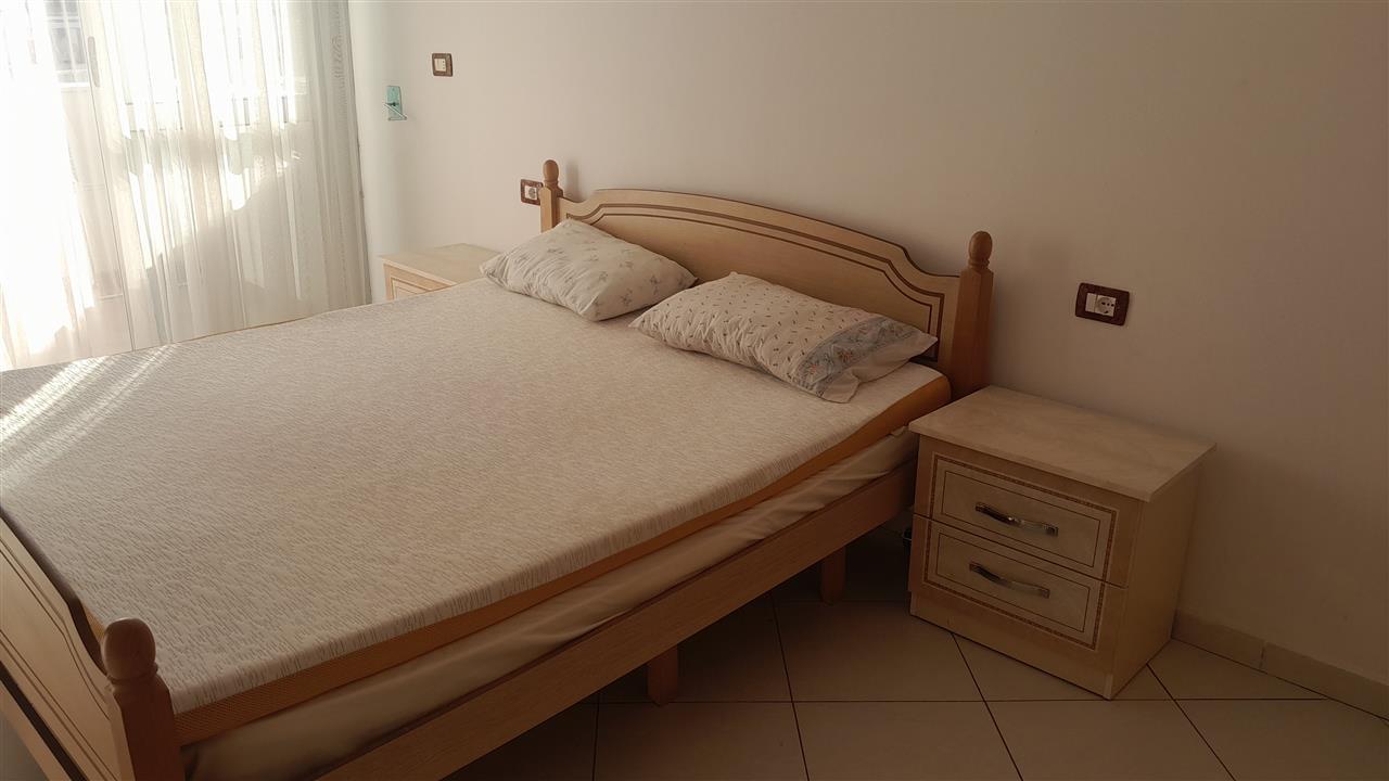 JEPET ME QERA APARTAMENT 2+1 NE QENDER