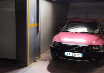 Shitet garazhd tek Bulevardi Gjergj Fishta
