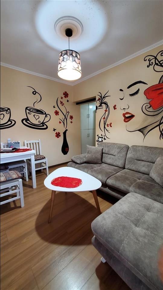 Shtepi te Albano Romina