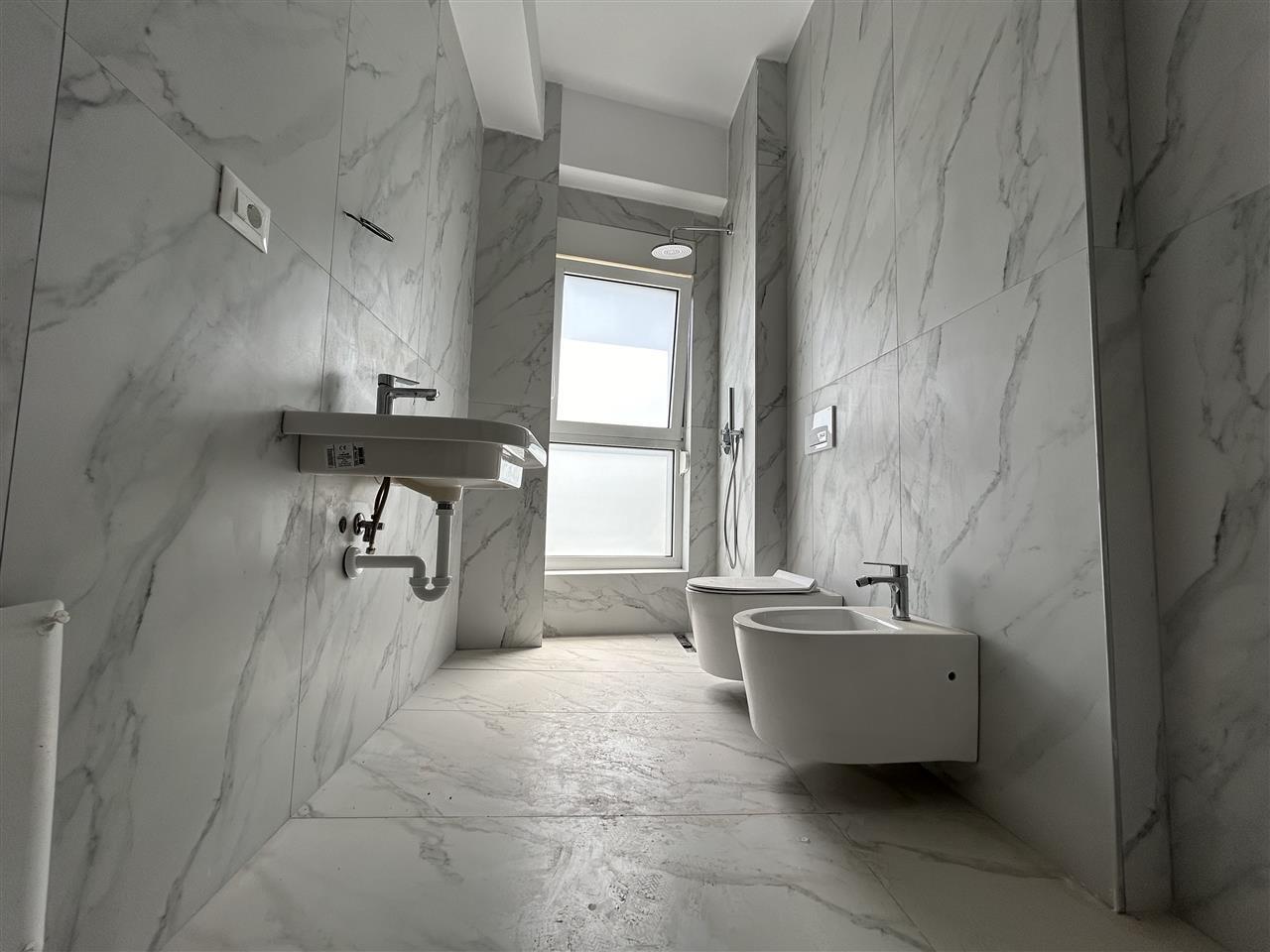 Shitet, Apartament 2+1+2, 90 m2, Ali Demi