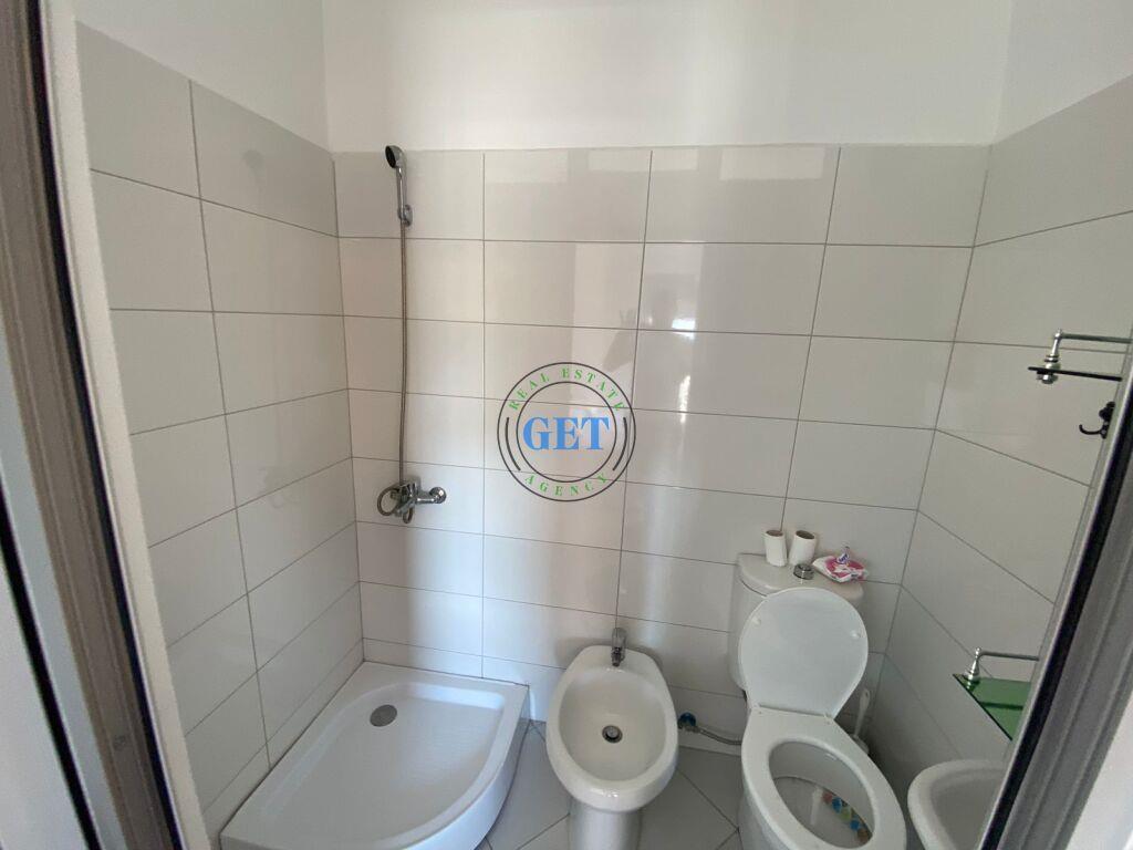Qira, Apartament 2+1+2 , Stacioni i Trenit, Durrës