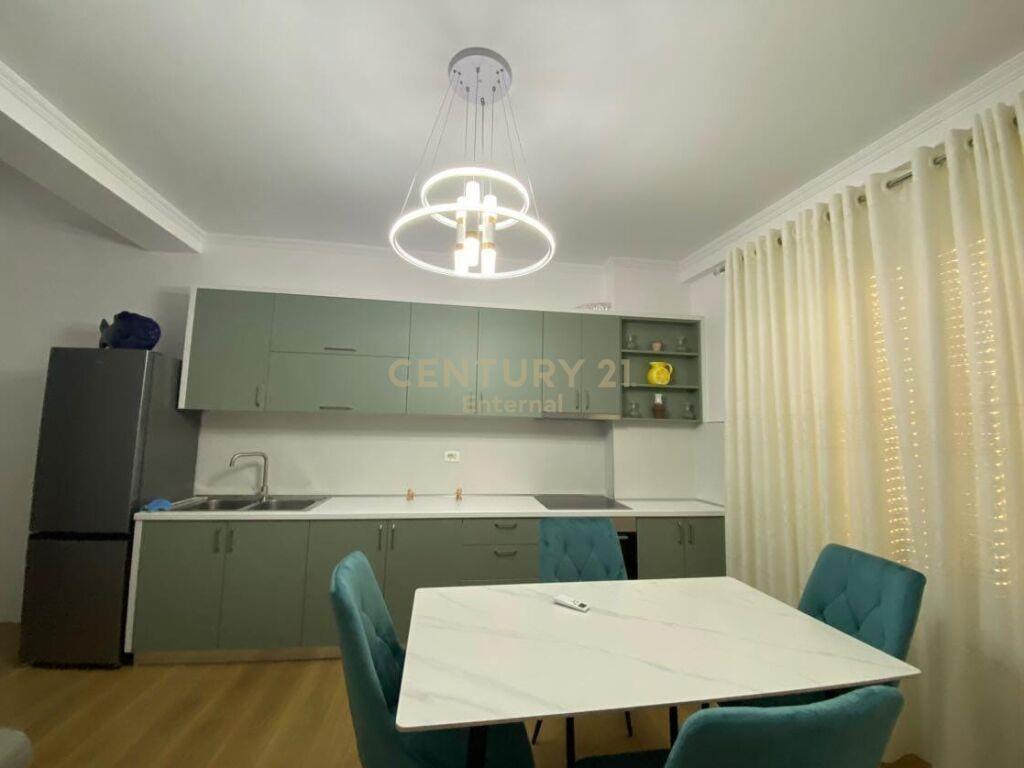 Apartament 2+1 me Qira