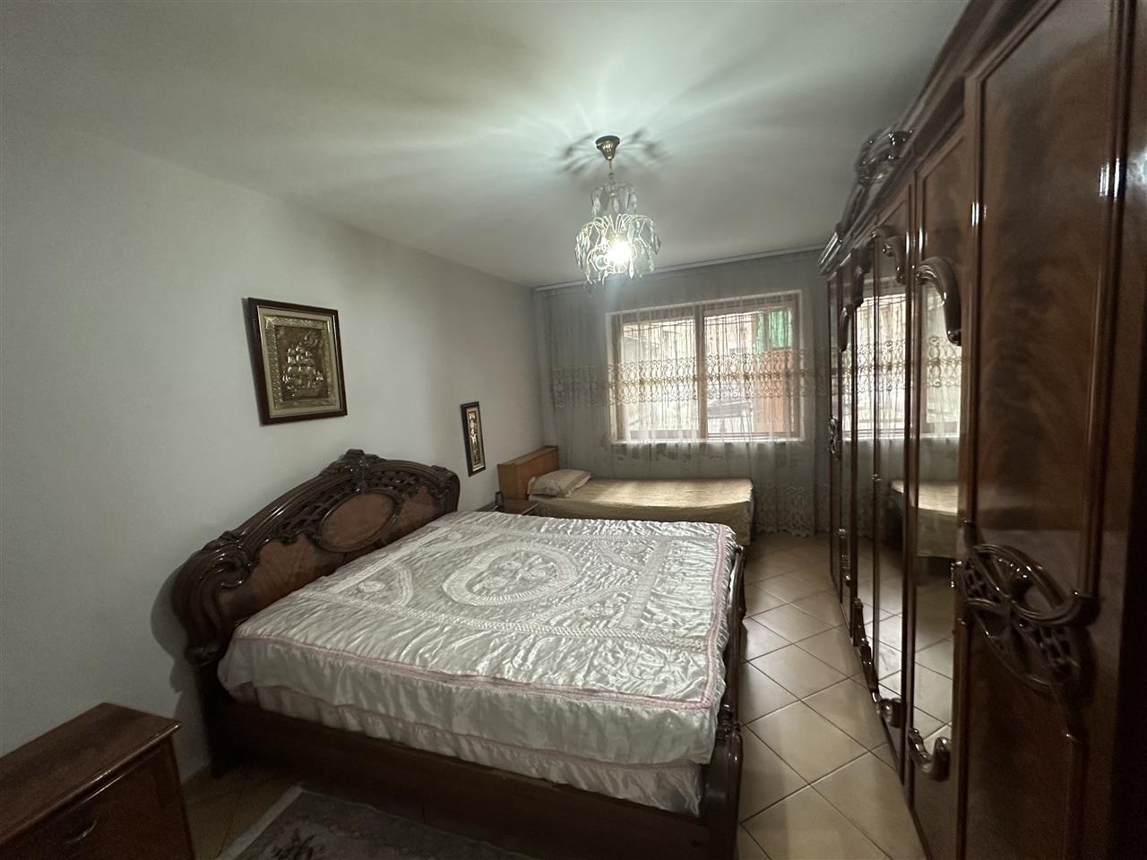 Jepet 1+1 me qera 350 euro