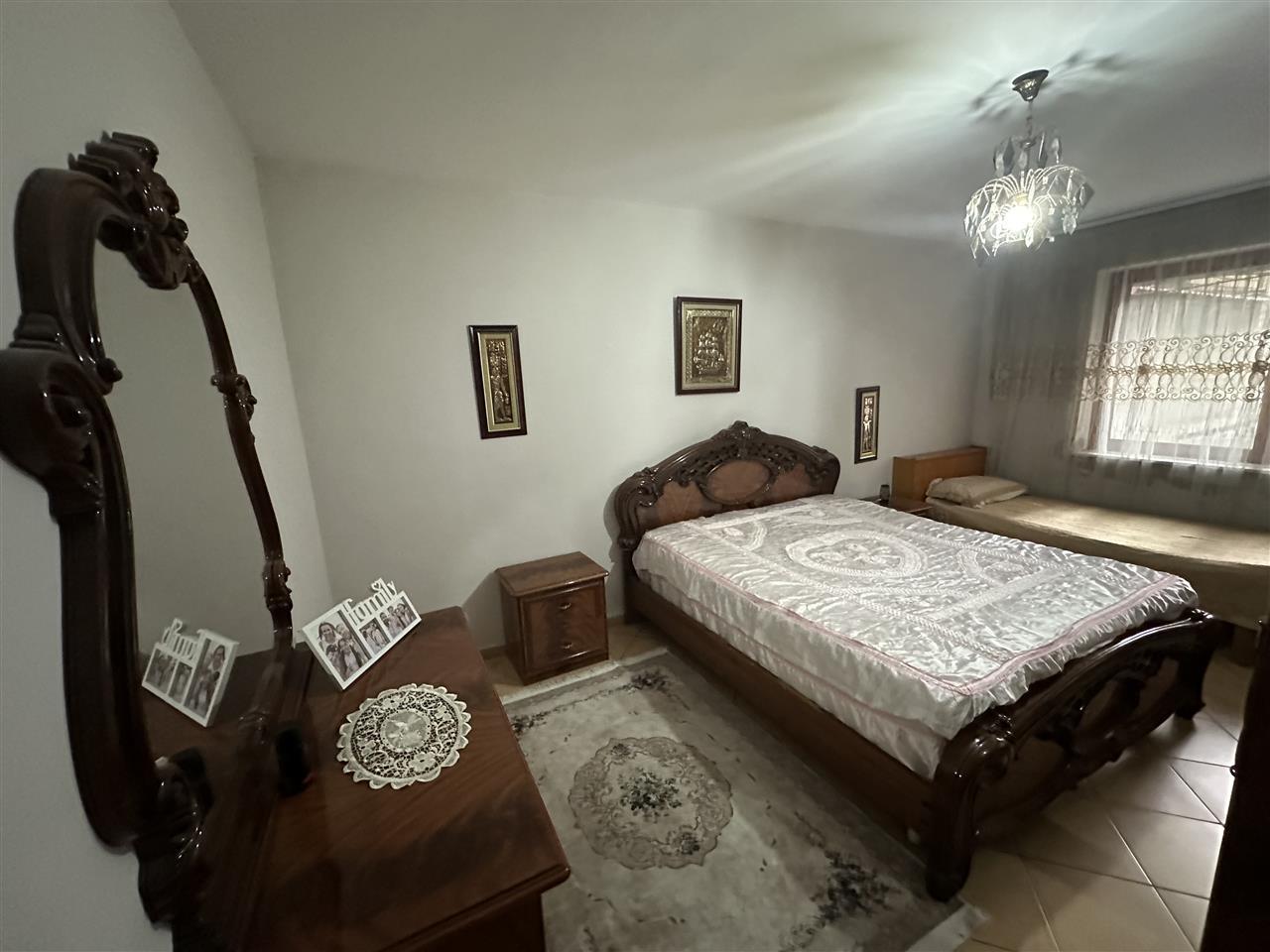 Jepet 1+1 me qera 350 euro