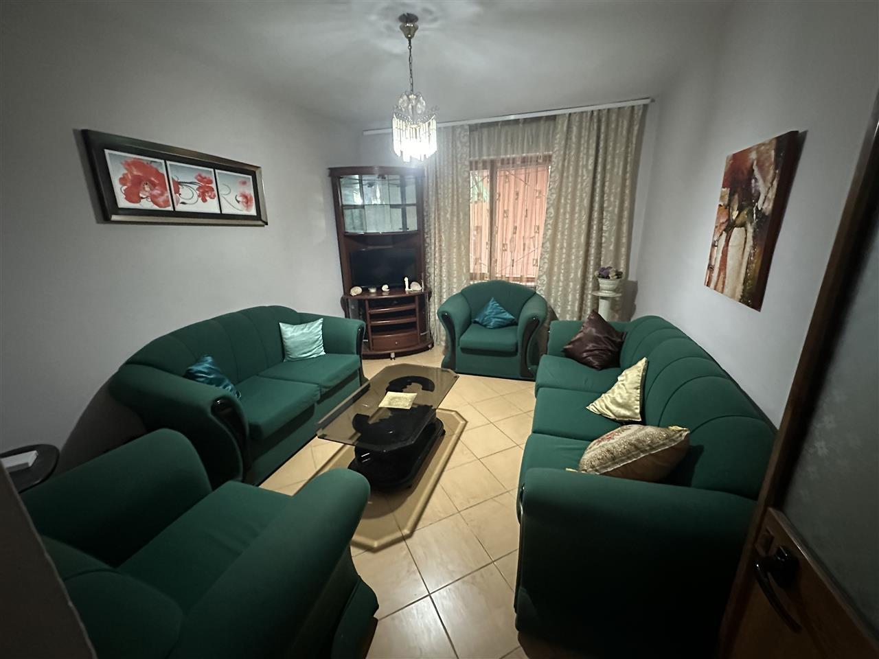 Jepet 1+1 me qera 350 euro