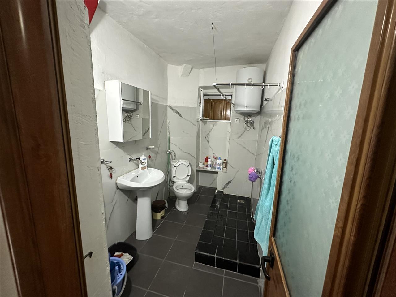 Jepet 1+1 me qera 350 euro