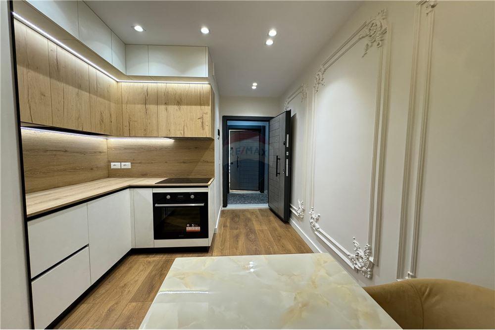 Super Studio/apartament luksoz per pershitje!