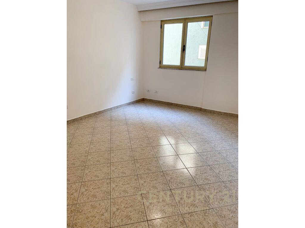Apartament me Qira 1+1 ne Myslym Shyri!!!