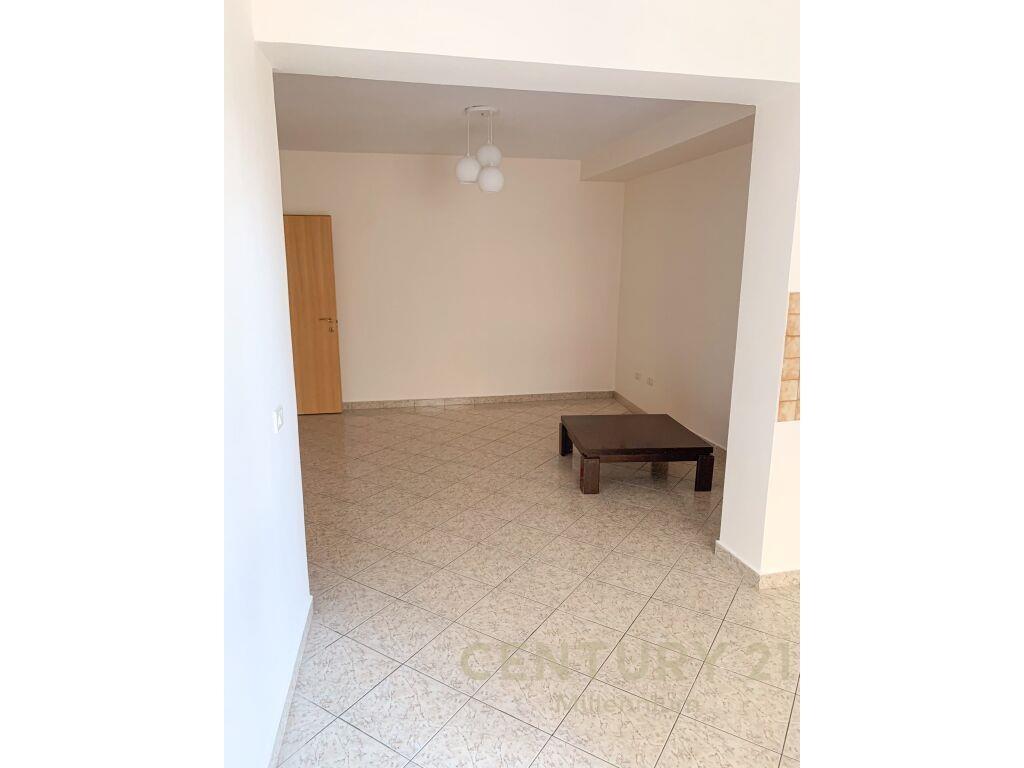 Apartament me Qira 1+1 ne Myslym Shyri!!!