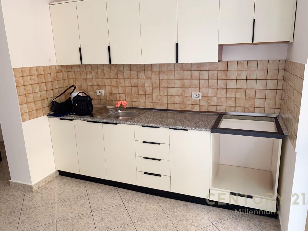 Apartament me Qira 1+1 ne Myslym Shyri!!!