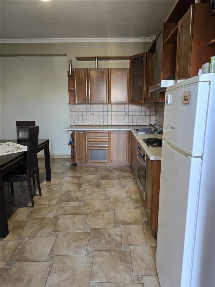 Jepet me Qira Apartament 2+1+2 në Durrës!
