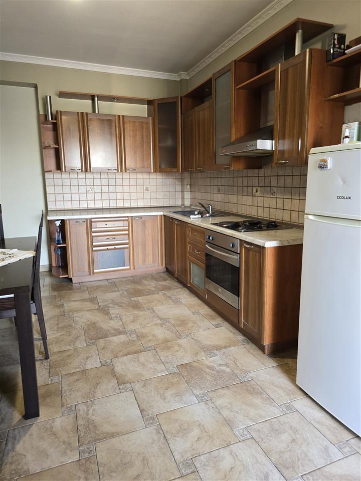 Jepet me Qira Apartament 2+1+2 në Durrës!