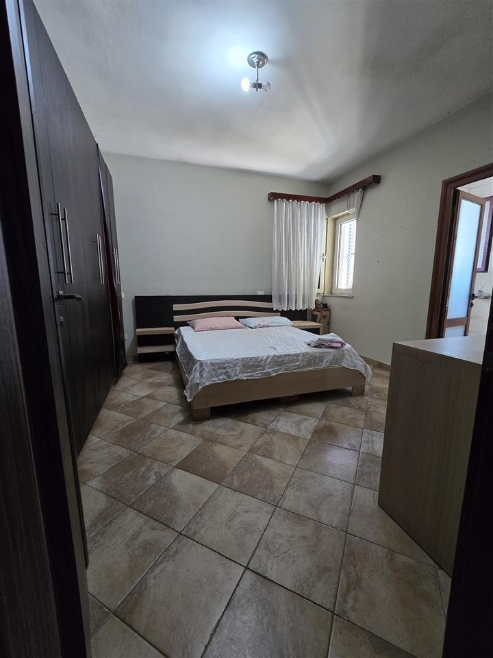 Jepet me Qira Apartament 2+1+2 në Durrës!