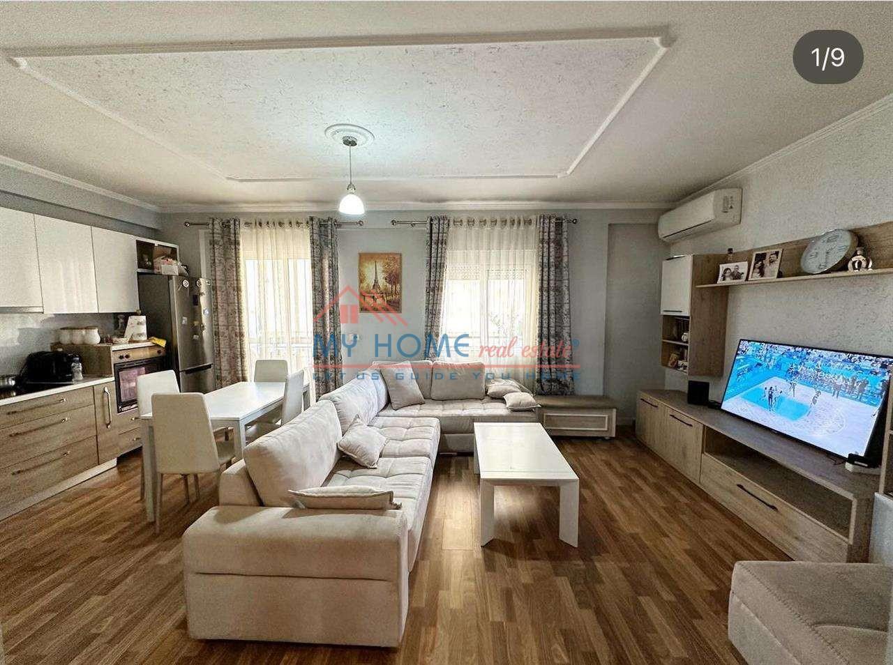 Apartament 2+1 ne shitje te Komuna Parisit ne Tirane
