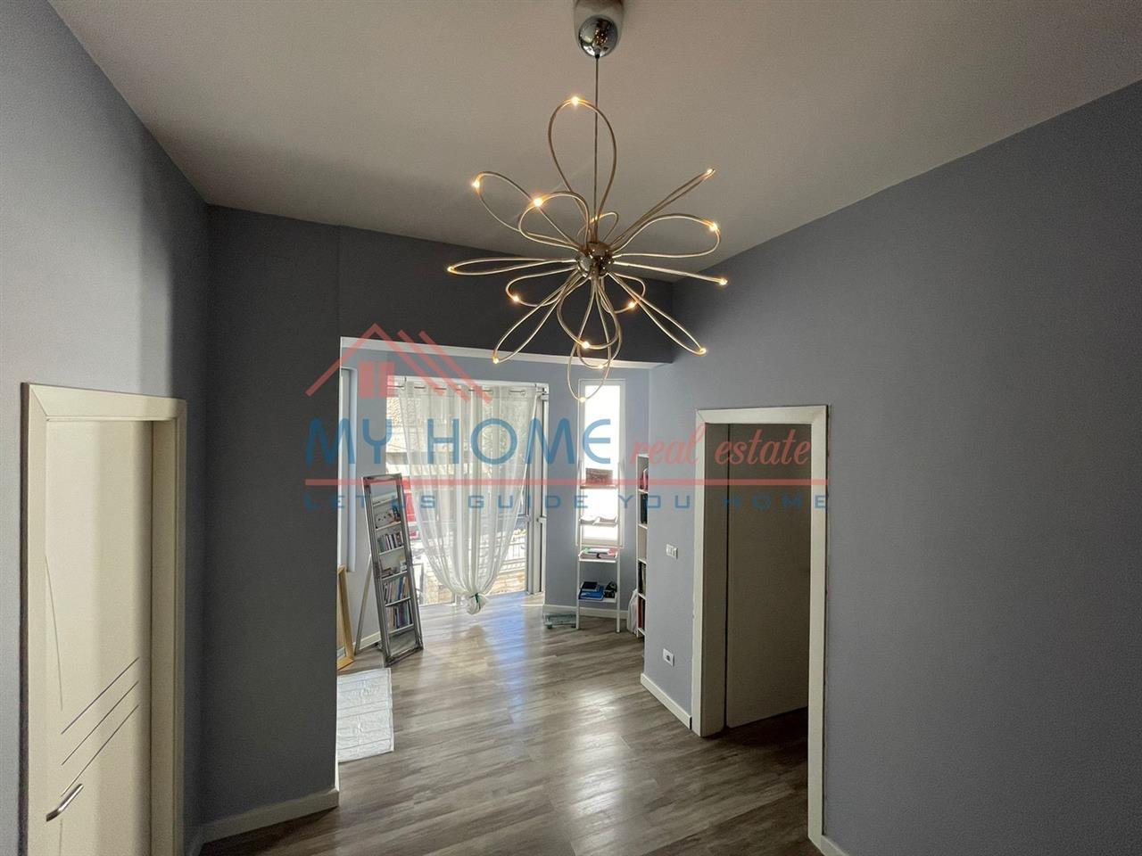 Vile me qera Pazari i Ri ne Tirane