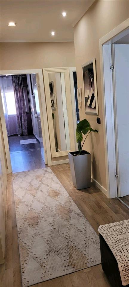Liri shet Super Apartament 138m
