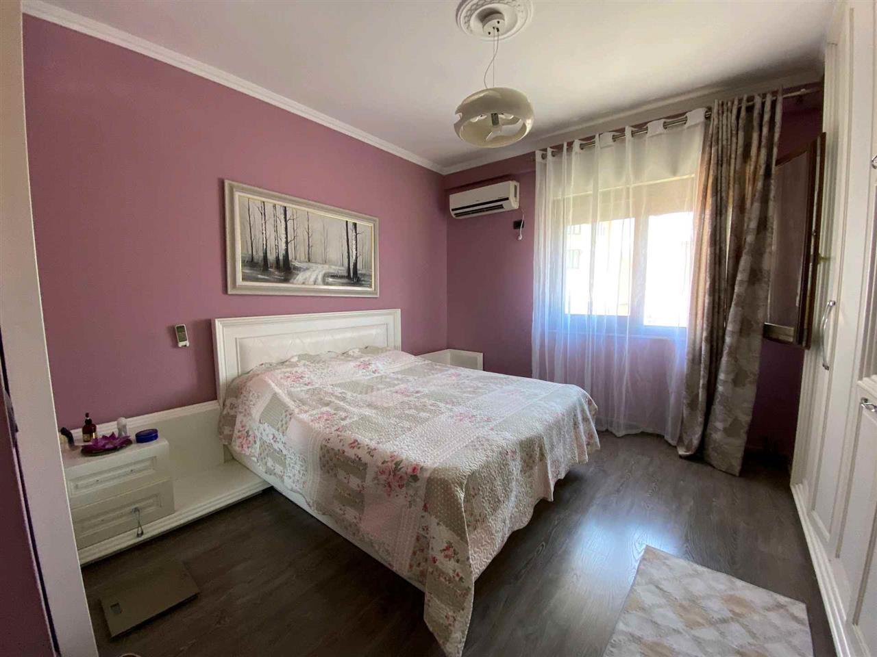 Liri shet Super Apartament 138m