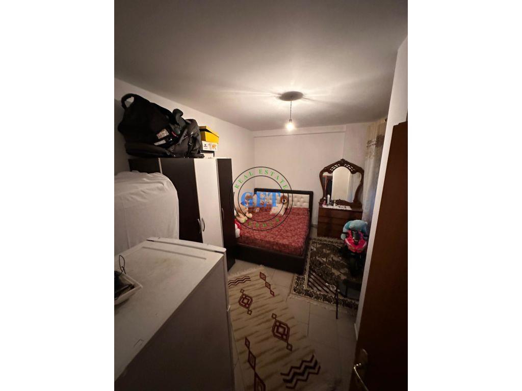 Shitet, Apartament 2+1 prane Spitalit, Durres Spitali