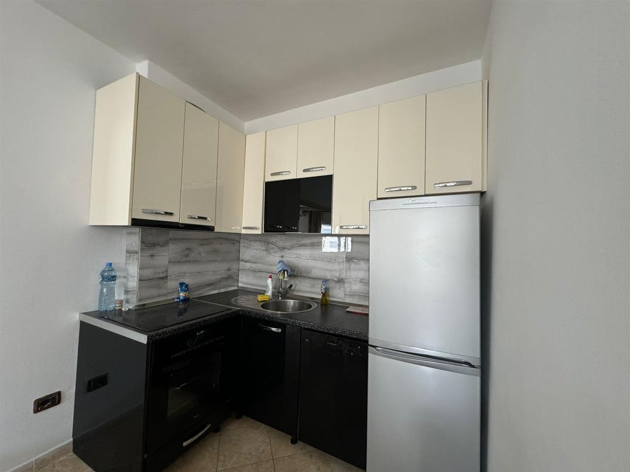 SHITET APARTAMENT 1+1 ISH URT ,DURRES