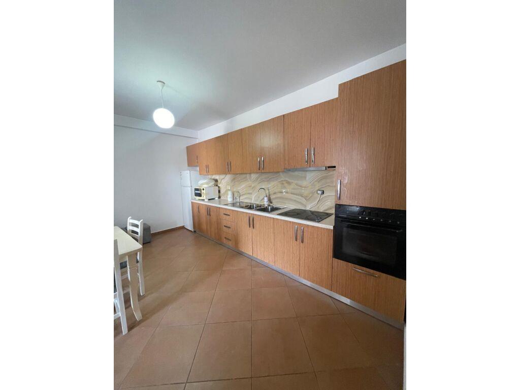 Shitet Apartament 1+1 Fresku 80 000 € 72 m²