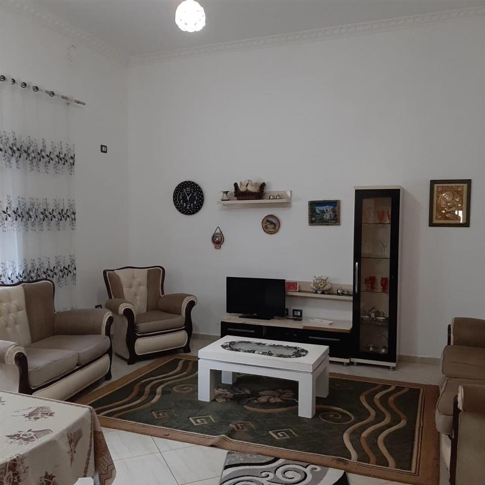 jepet apartament me qera stadiumi durres