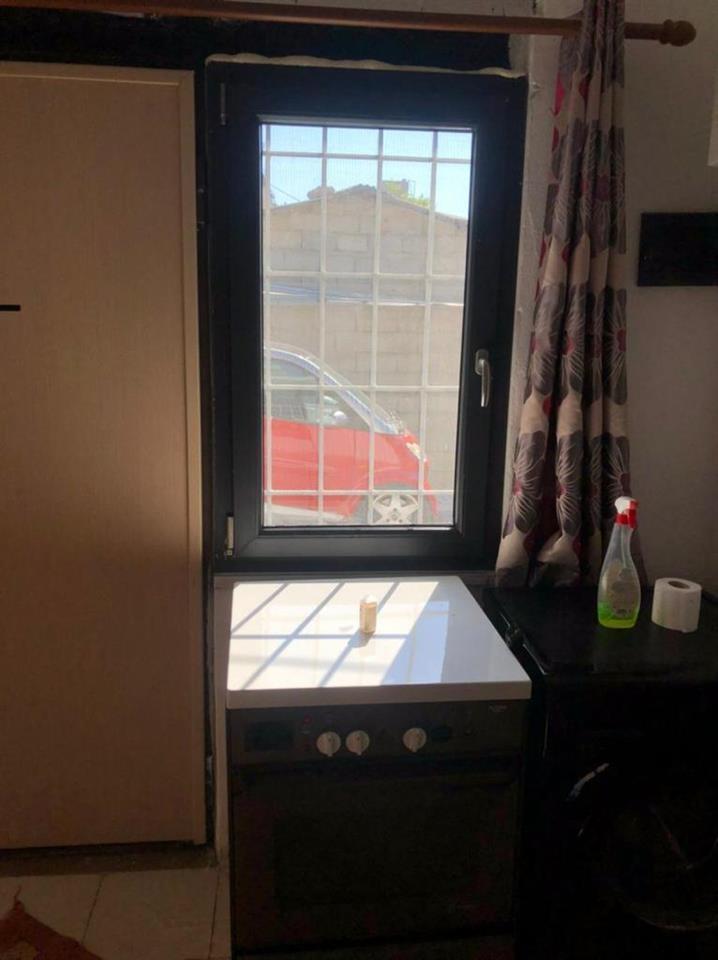 Jepet me Qera Shtepia Prane Institutit Bujqesor