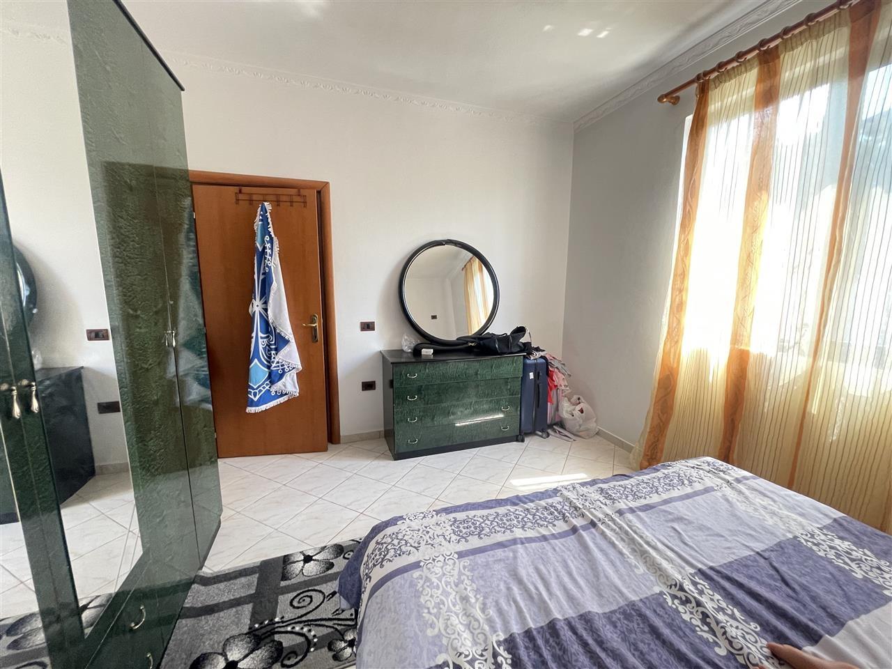 JEPET ME QERA SHTEPI PRIVATE NISHTULLA,DURRES