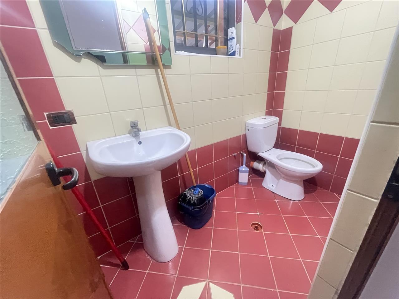 JEPET ME QERA SHTEPI PRIVATE NISHTULLA,DURRES