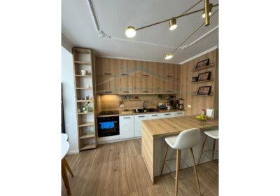 Shitet Apartament 2+1 Fusha e Aviacionit,Tirane