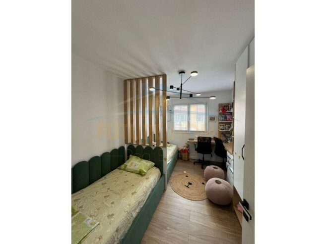 Shitet Apartament 2+1 Fusha e Aviacionit,Tirane