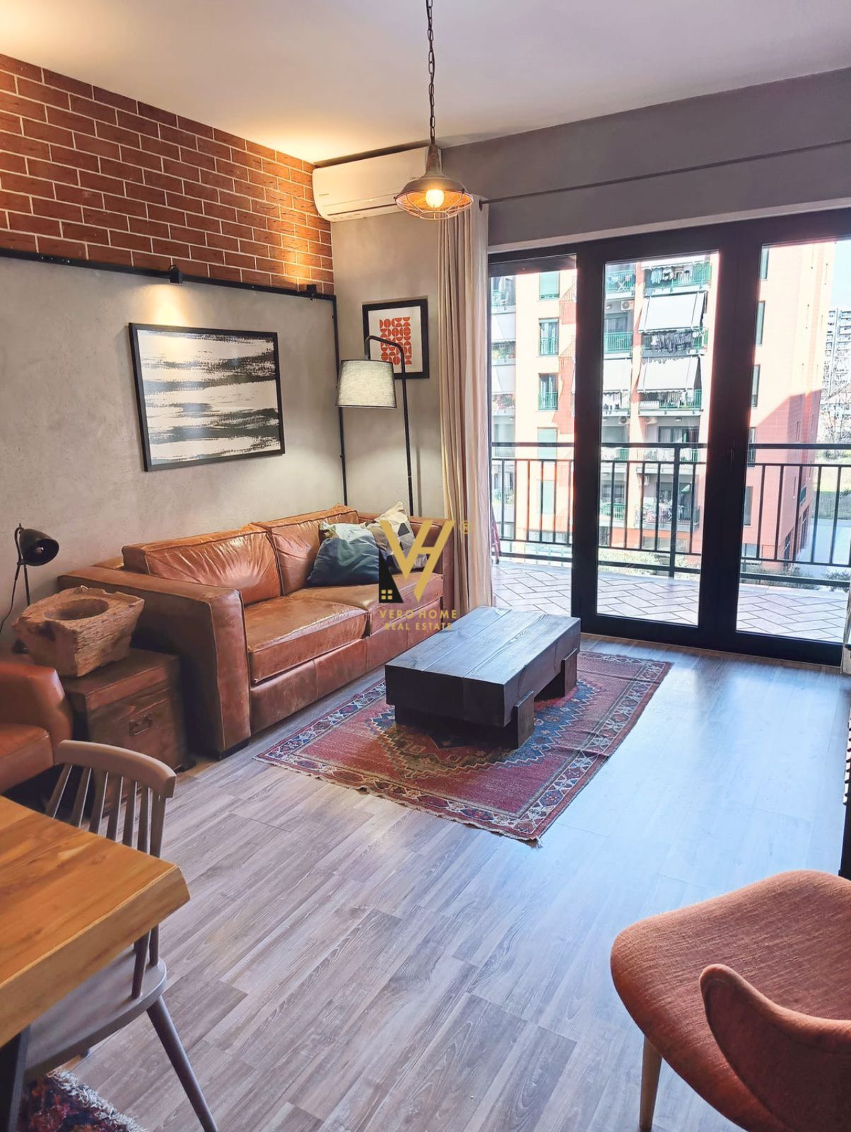 SHITET APARTAMENT 2+1+2 TE KOM GREEN CITY 252.000E