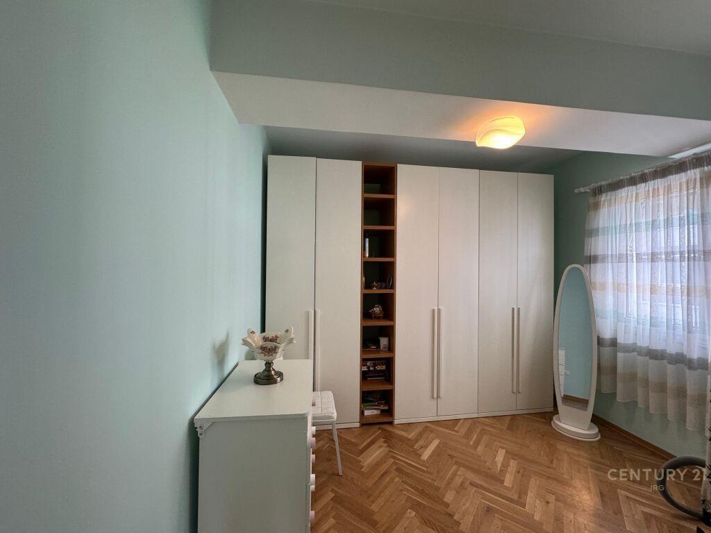 Qira Apartament 2+1+Depo Komuna e Parisit 850 € 81 m2