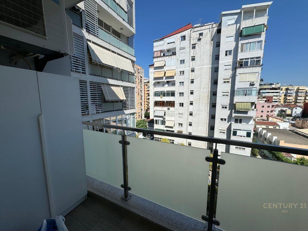 Qira Apartament 2+1+Depo Komuna e Parisit 850 € 81 m2