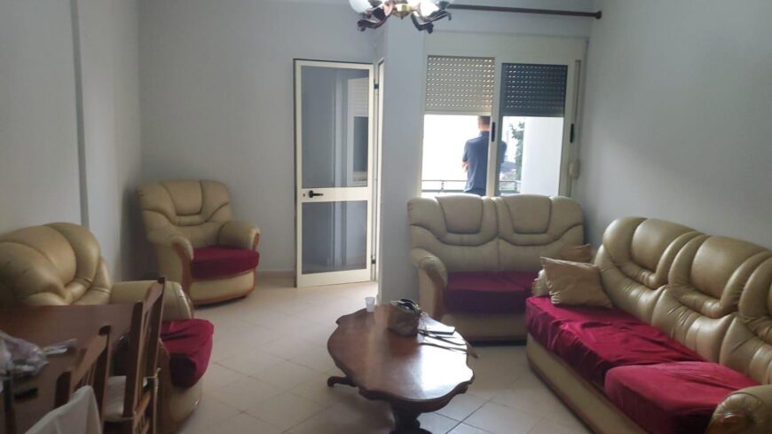 shitet apartament 1+1