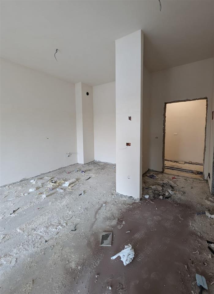 Jepet Shtepi per shitje, ne Pallat ne ndertim 1+1 z