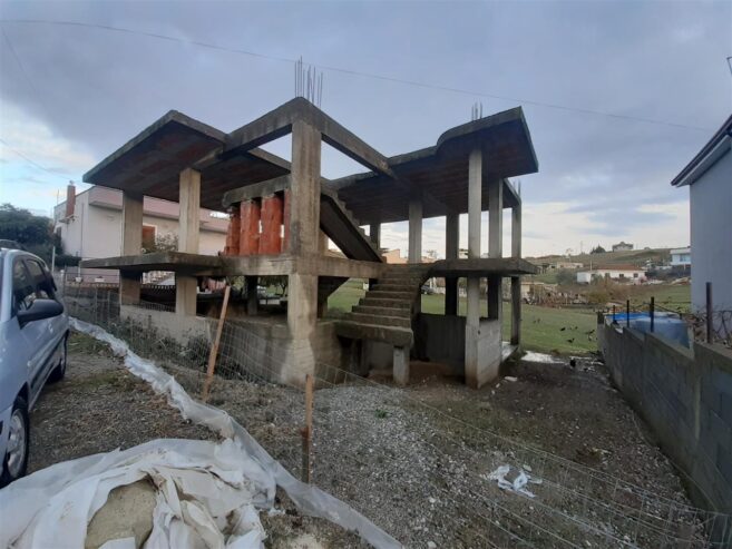OKAZION shtepi 2 kateshe ne Koder Arapaj,Durres me Hipoteke.