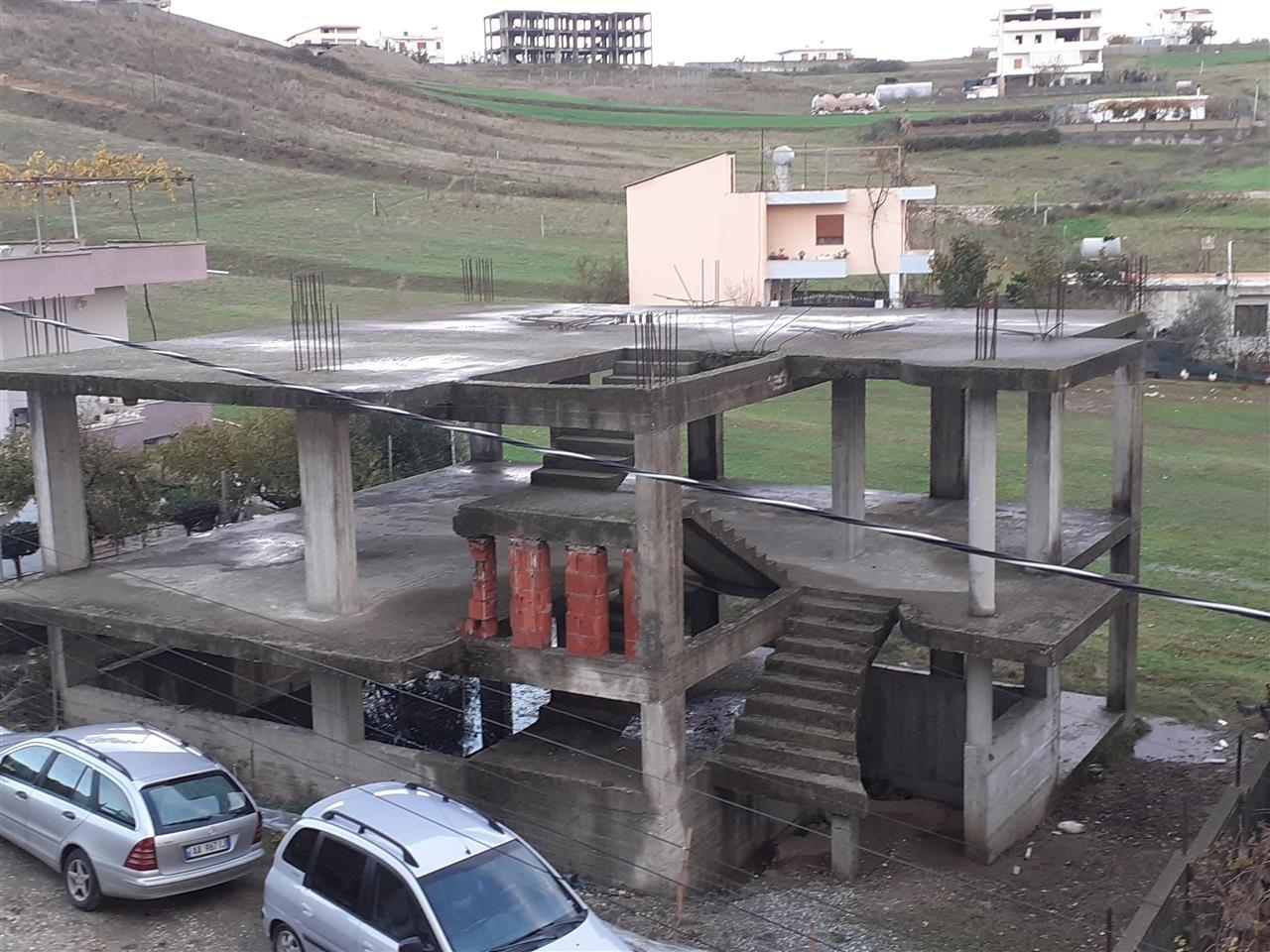 OKAZION shtepi 2 kateshe ne Koder Arapaj,Durres me Hipoteke.