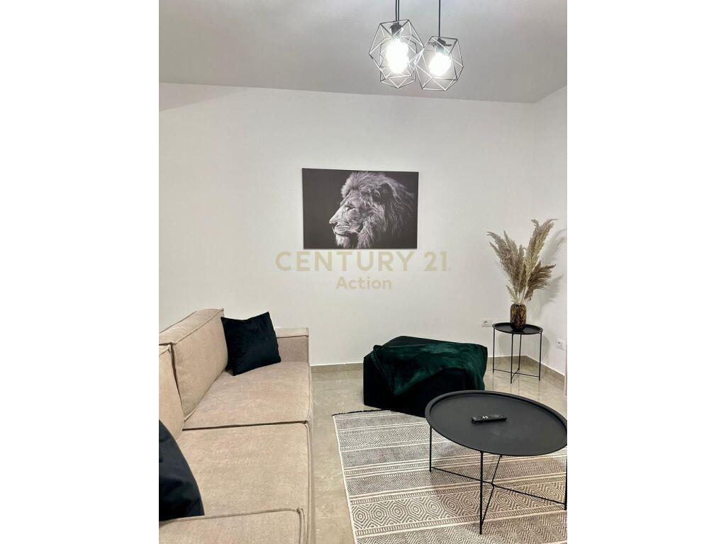 Shitet Apartament 1+1 Mylsym Shyri 255 000 €