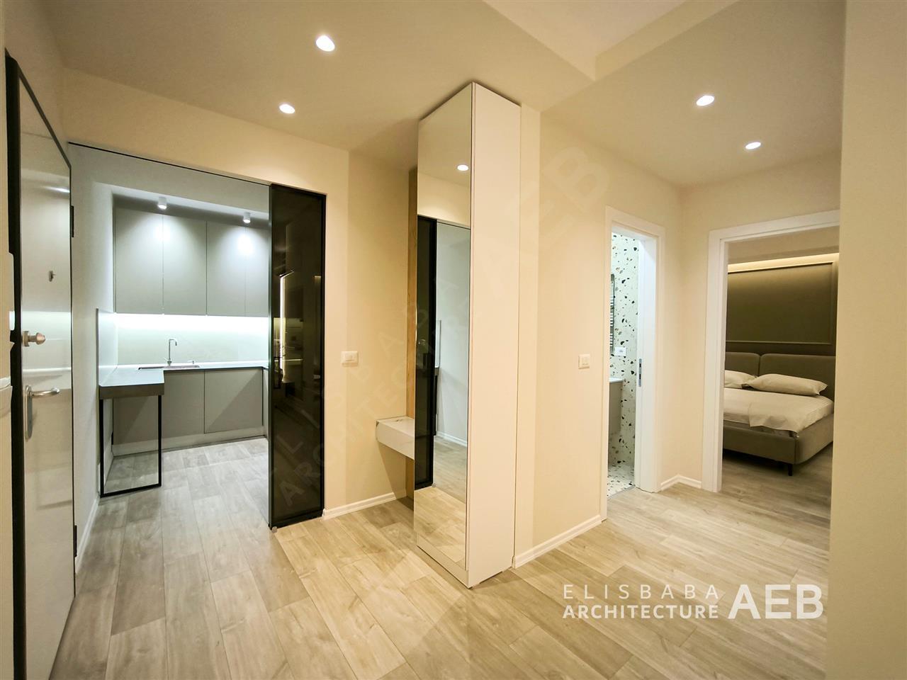 Apartament 2+1 me parkim privat Rr. Kavajes