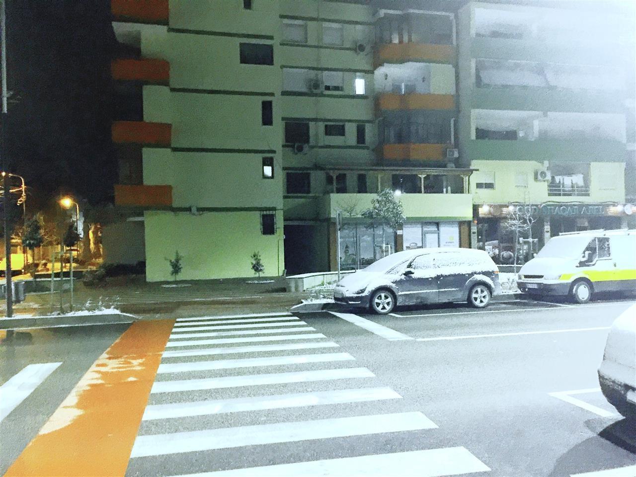 Apartament ▪︎3+1+1▪︎kati 3-te▪︎”15 Tetori Fier”